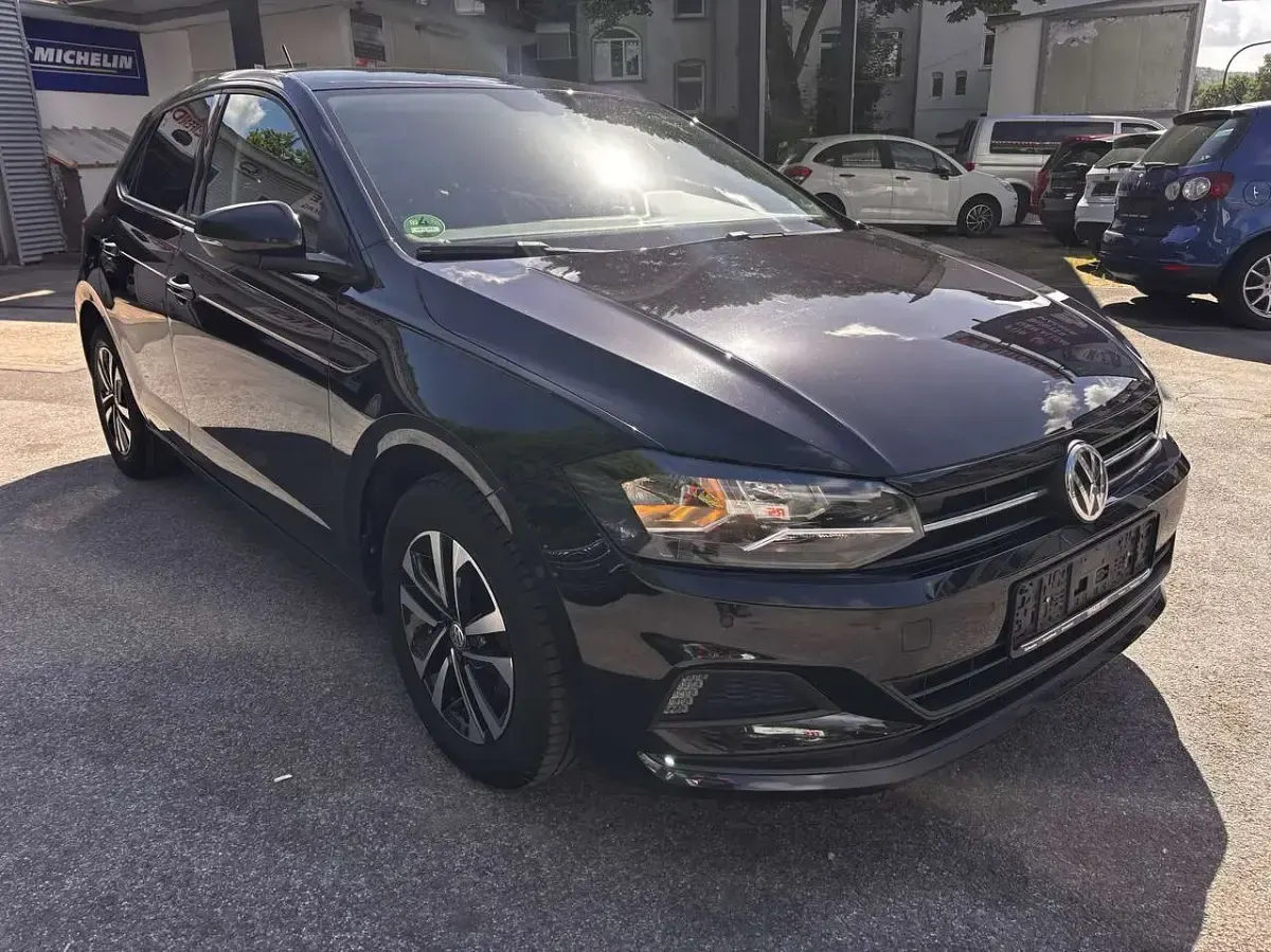 Gebraucht VW Polo IQ Drive 95 PS (69 kW) 2019 Schwarz Kleinwagen