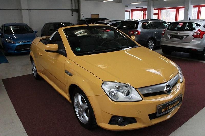 Gebraucht Opel Tigra 90 PS (66 kW) 2005 Gelb Cabrio