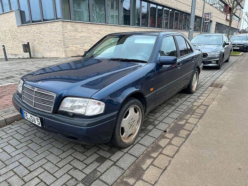Gebraucht Mercedes C280 197 PS (144 kW) 1995 Blau Limousine