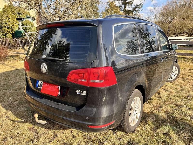 Gebraucht VW Sharan Comfortline 140 PS (102 kW) 2014 Schwarz Van / Kleinbus