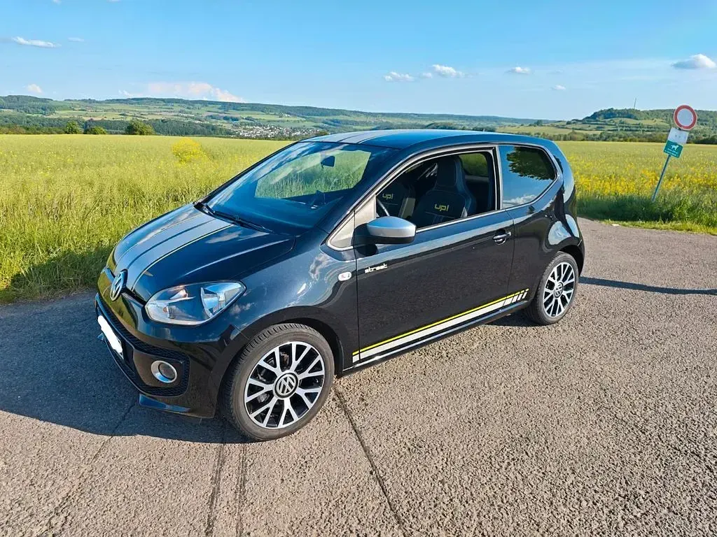 Gebraucht VW up! 60 PS (44 kW) 2016 Schwarz Kleinwagen