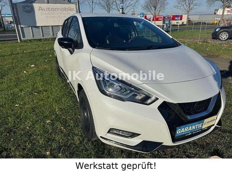 Gebraucht Nissan Micra Acenta 90 PS (66 kW) 2017 Weiß Kleinwagen