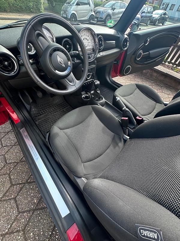 Second-hand Mini One Cabriolet 92 CP (67 kW) 2014 Roșu Cabrio