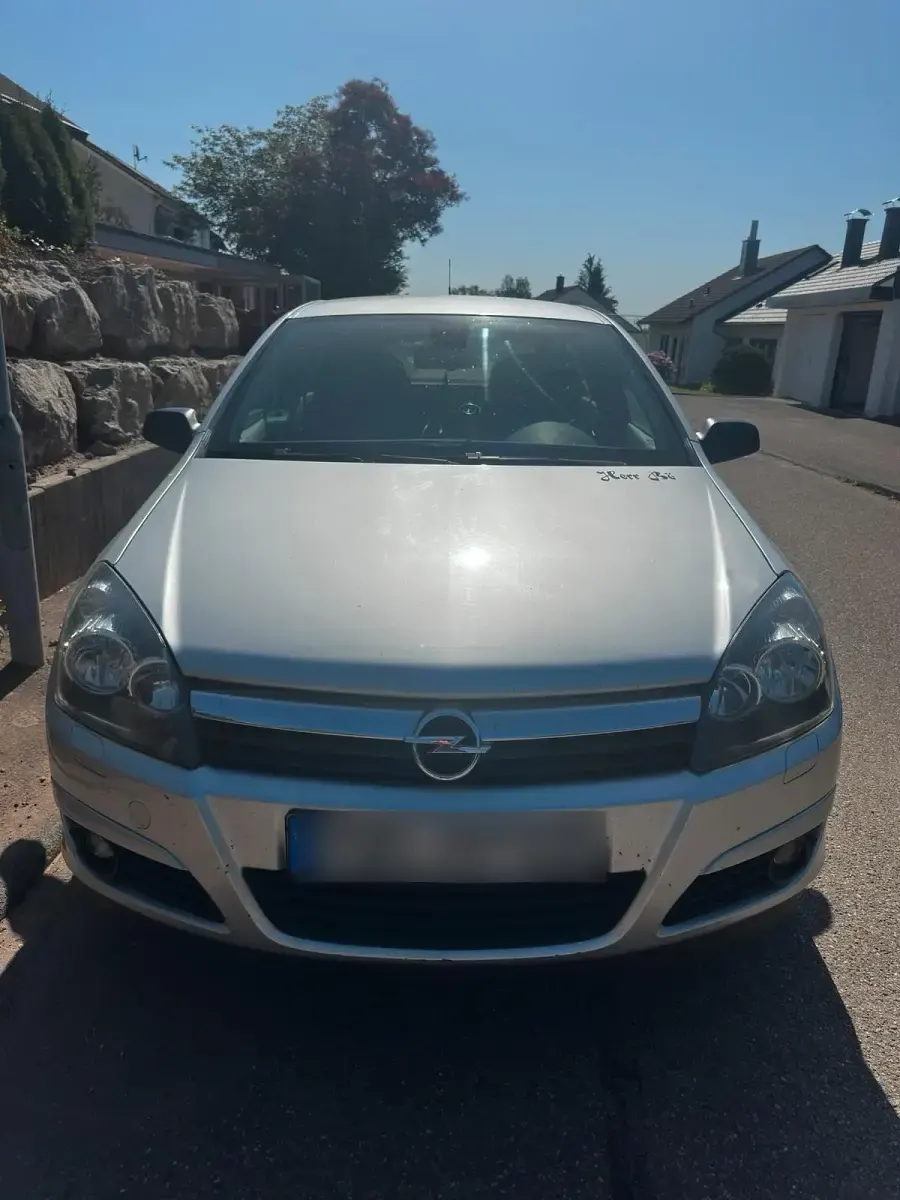 Gebraucht Opel Astra 100 PS (73 kW) 2005 Grau Limousine