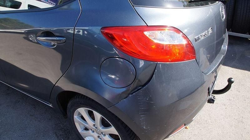 Usata Mazda 2 Independence 75 CV (55 kW) 2009 Grigio Utilitaria