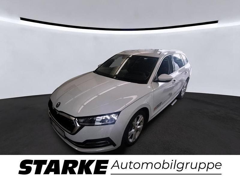 Weiß Gebraucht 2022 Skoda Octavia Style Kombi | 24.730 € (Fairer Preis) - Bild 1/4