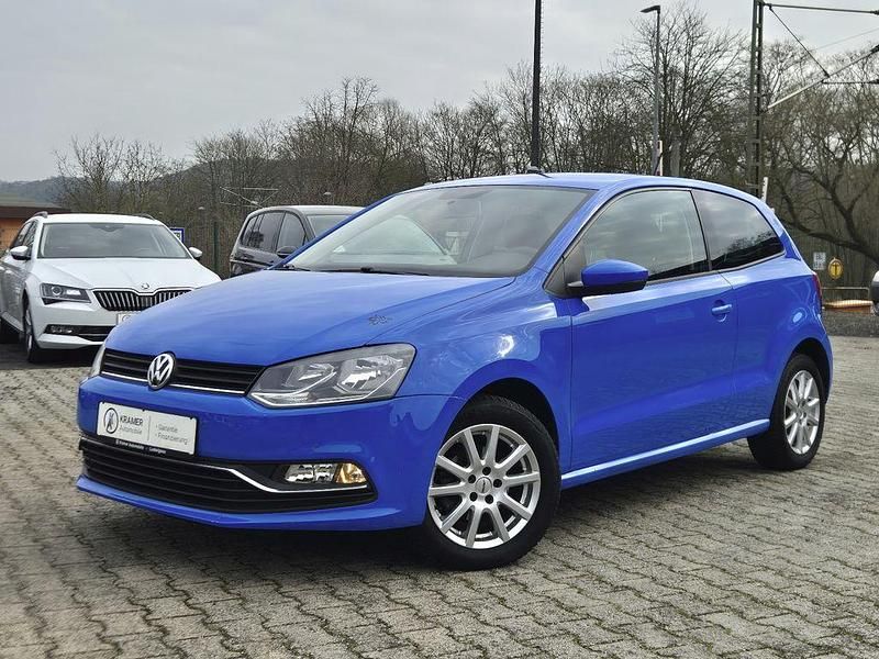 Gebraucht VW Polo Comfortline 60 PS (44 kW) 2015 Blau Kleinwagen