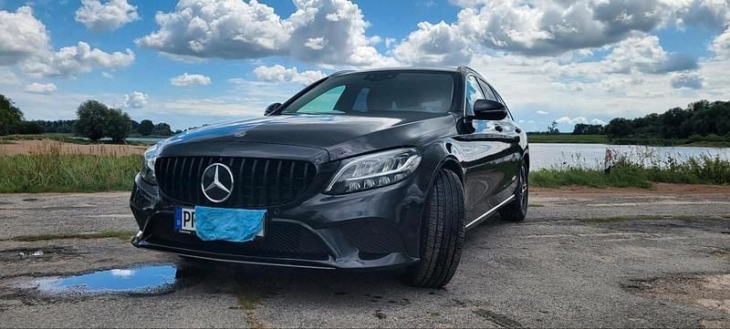 Schwarz Gebraucht 2020 Mercedes 220 Kombi | 21.900 € (Superpreis) - Bild 1/4