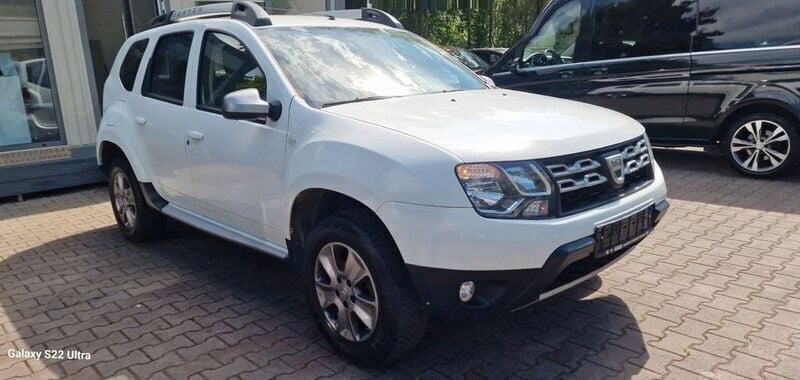 Weiß Gebraucht 2017 Dacia Duster Black Shadow SUV | 7.499 € (Superpreis) - Bild 1/4
