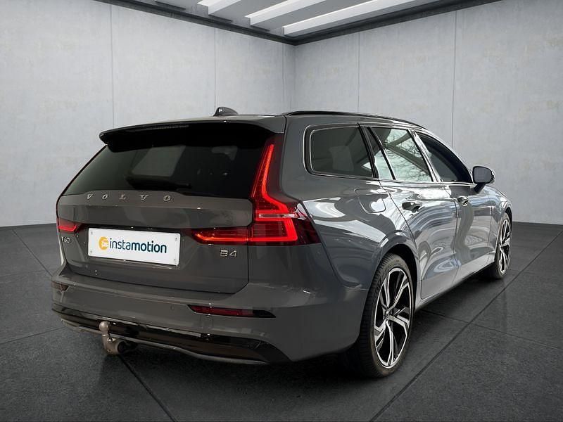 Gebraucht Volvo V60 Plus 197 PS (144 kW) 2024 Grau Kombi