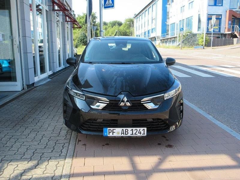 Gebraucht Mitsubishi Colt Basis 67 PS (49 kW) 2024 Schwaz metallic Limousine