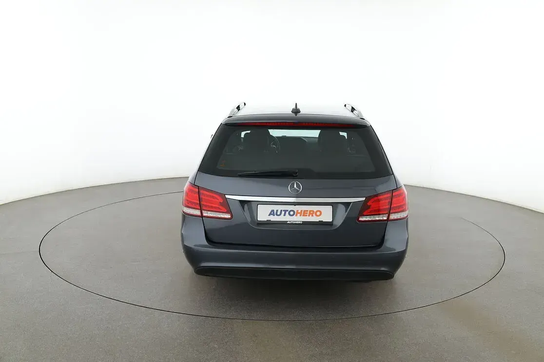Gebraucht Mercedes E200 Elegance 2015 Grau Kombi