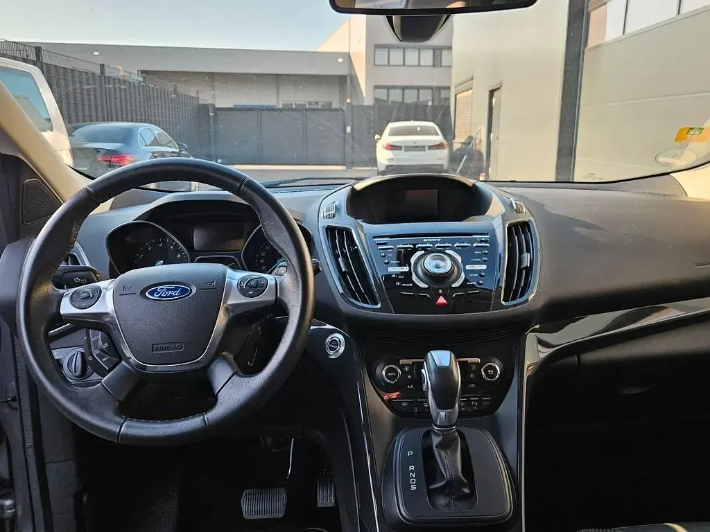Gebraucht Ford Kuga Titanium 182 PS (133 kW) 2013 Grau SUV