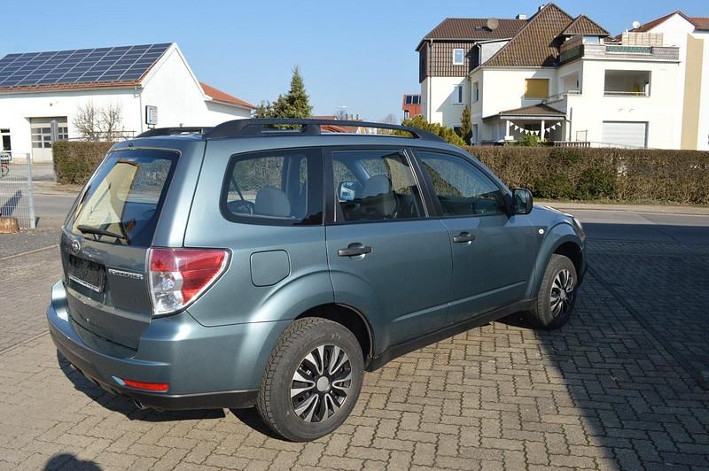 Gebraucht Subaru Forester Active 150 PS (110 kW) 2009 Grün SUV