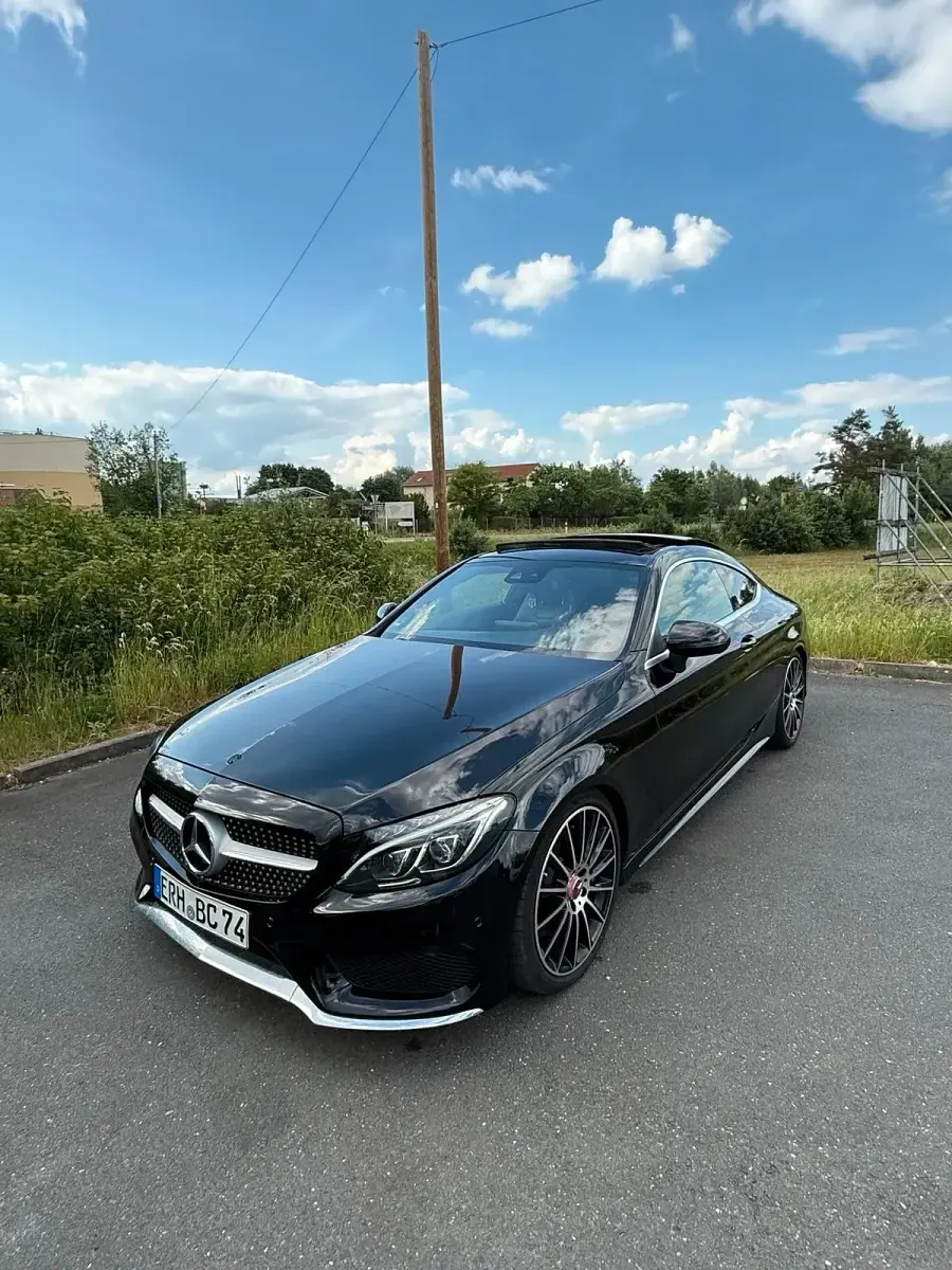 Gebraucht Mercedes C300 AMG 245 PS (180 kW) 2016 Schwarz Coupé