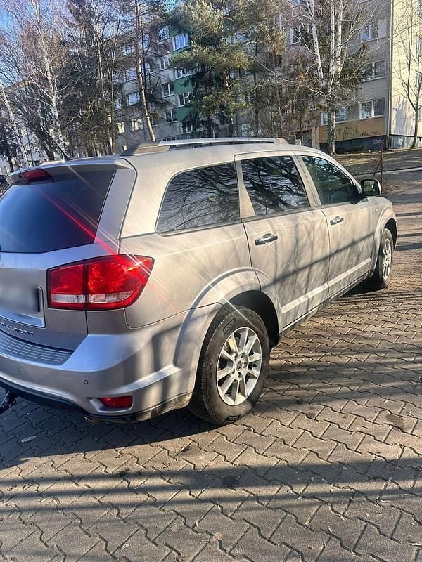 Silber Gebraucht 2015 Fiat Freemont SUV | 8.500 € (Guter Preis) - Bild 1/4