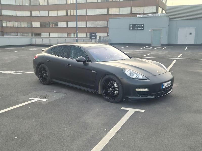 Gebraucht Porsche Panamera 4S 400 PS (294 kW) 2012 Blau Limousine