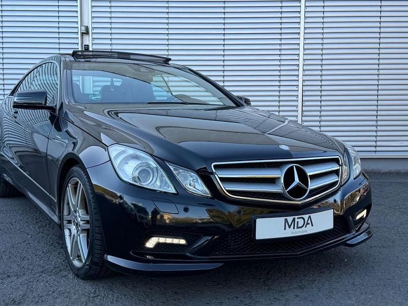 Gebraucht Mercedes E250 AMG line 204 PS (150 kW) 2010 Schwarz Coupé