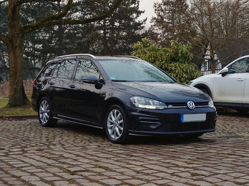Gebraucht VW Golf VII R-line 150 PS (110 kW) 2020 Schwarz Kombi