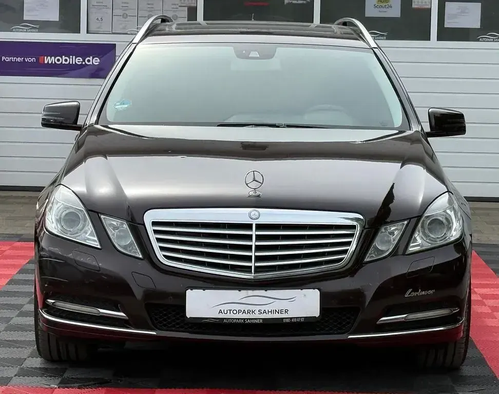 Gebraucht Mercedes E350 265 PS (194 kW) 2011 Braun Kombi