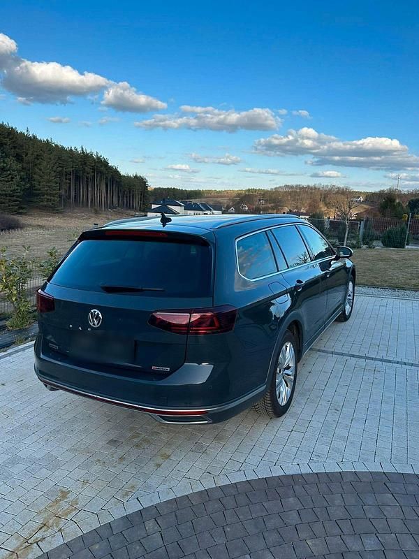Gebraucht VW Passat Alltrack 190 PS (139 kW) 2020 Grau Kombi