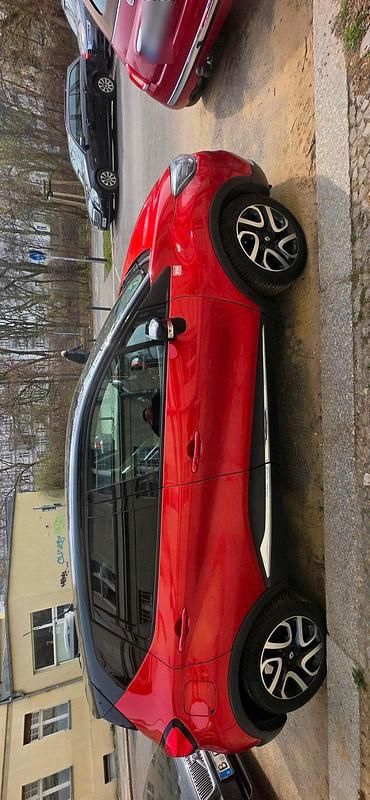 Gebraucht Renault Captur 120 PS (88 kW) 2015 Rot SUV