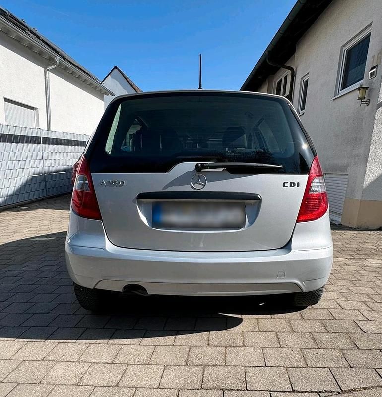Gebraucht Mercedes A160 82 PS (60 kW) 2010 Silber Kleinwagen