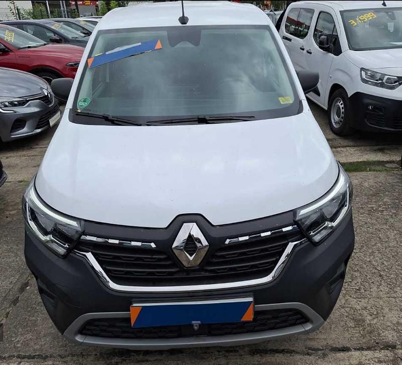 Weiß Gebraucht 2023 Renault Kangoo Rapid Extra Van / Kleinbus | 23.997 € (Teuer) - Bild 1/4