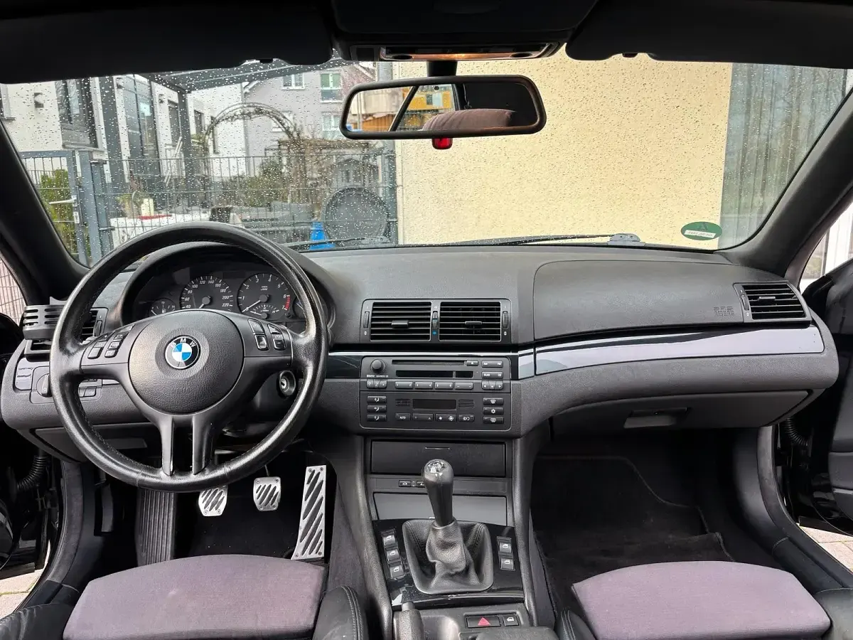 Gebraucht BMW 320 Cabriolet 170 PS (125 kW) 2001 Schwarz Cabrio