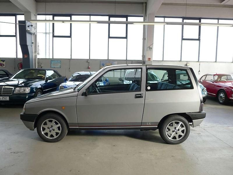 Grigio chiaro Gebraucht 1991 Lancia Ypsilon Kleinwagen | 9.950 € - Bild 1/4