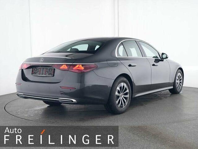 Gebraucht Mercedes E220 Advanced Plus 197 PS (144 kW) 2024 Grau Limousine