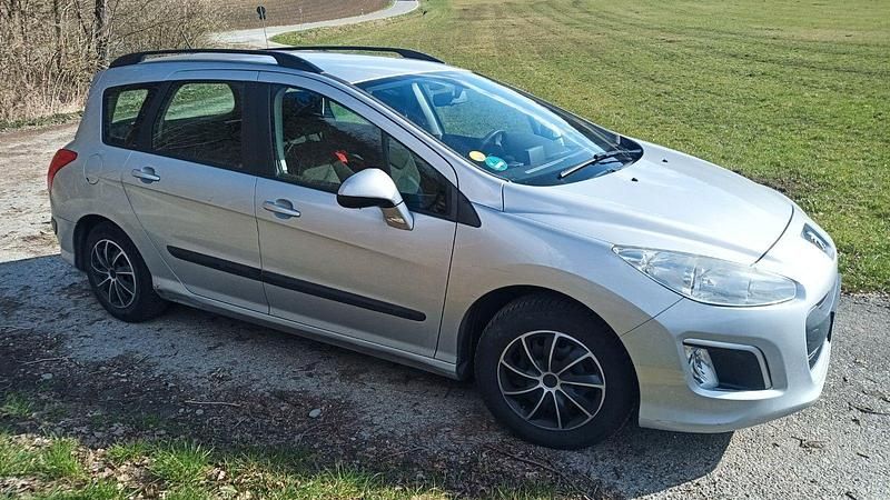 Gebraucht Peugeot 308 SW 111 PS (81 kW) 2012 Silber Kombi
