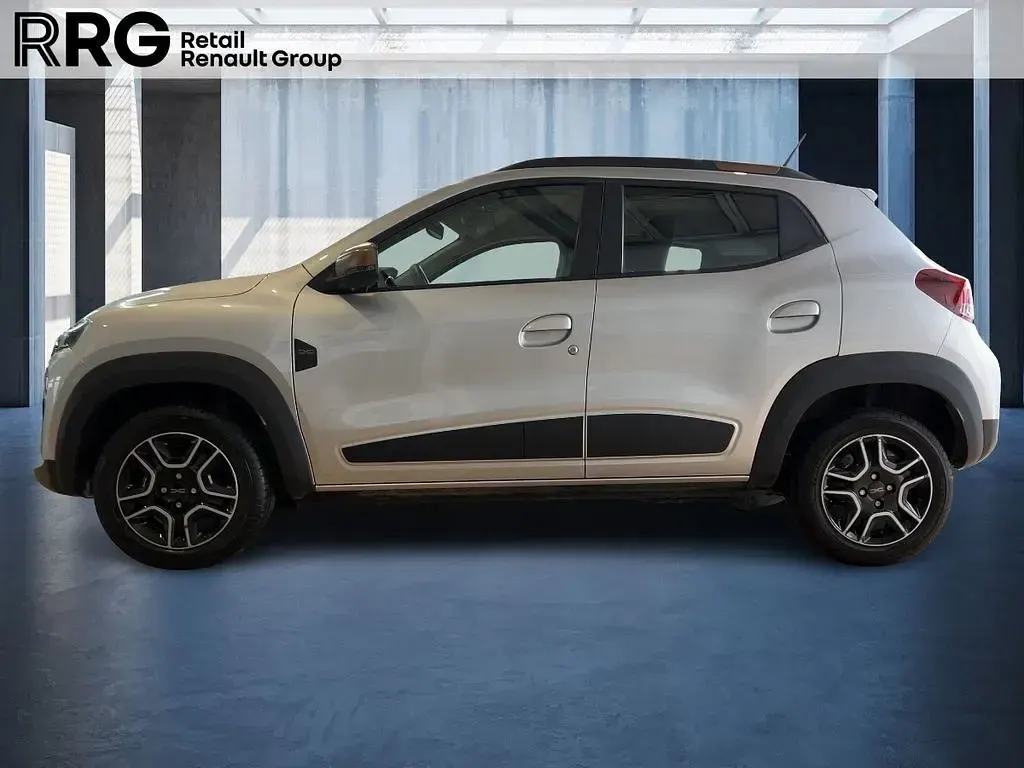 Usado Dacia Spring Extreme 47 kW (65 CV) 2024 Plateado Utilitario