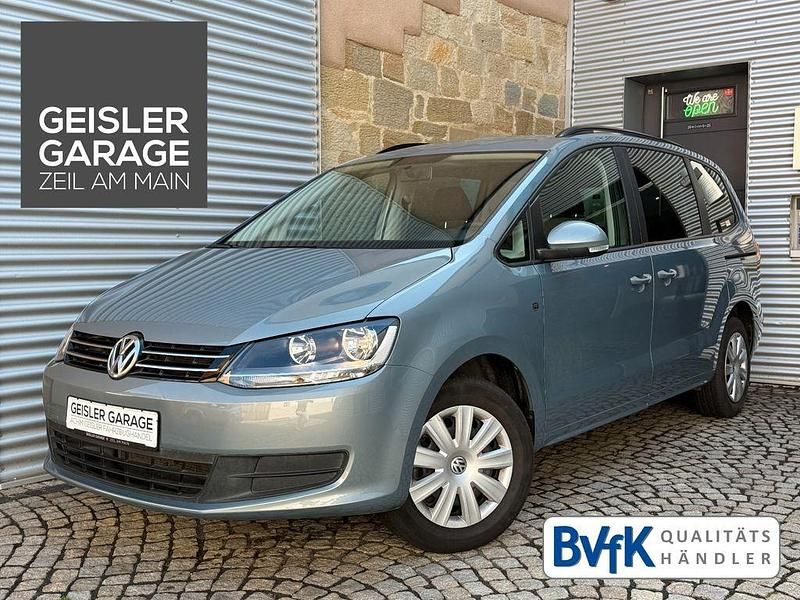 Grau Gebraucht 2012 VW Sharan Trendline Van / Kleinbus | 11.485 € (Fairer Preis) - Bild 1/4