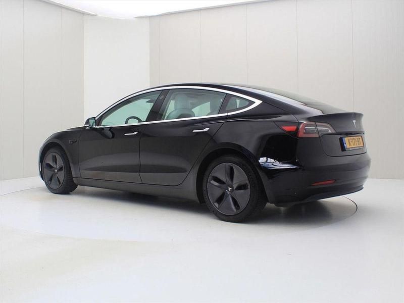 Gebraucht Tesla Model 3 Standard Range 225 kW (306 PS) 2020 Schwarz Limousine