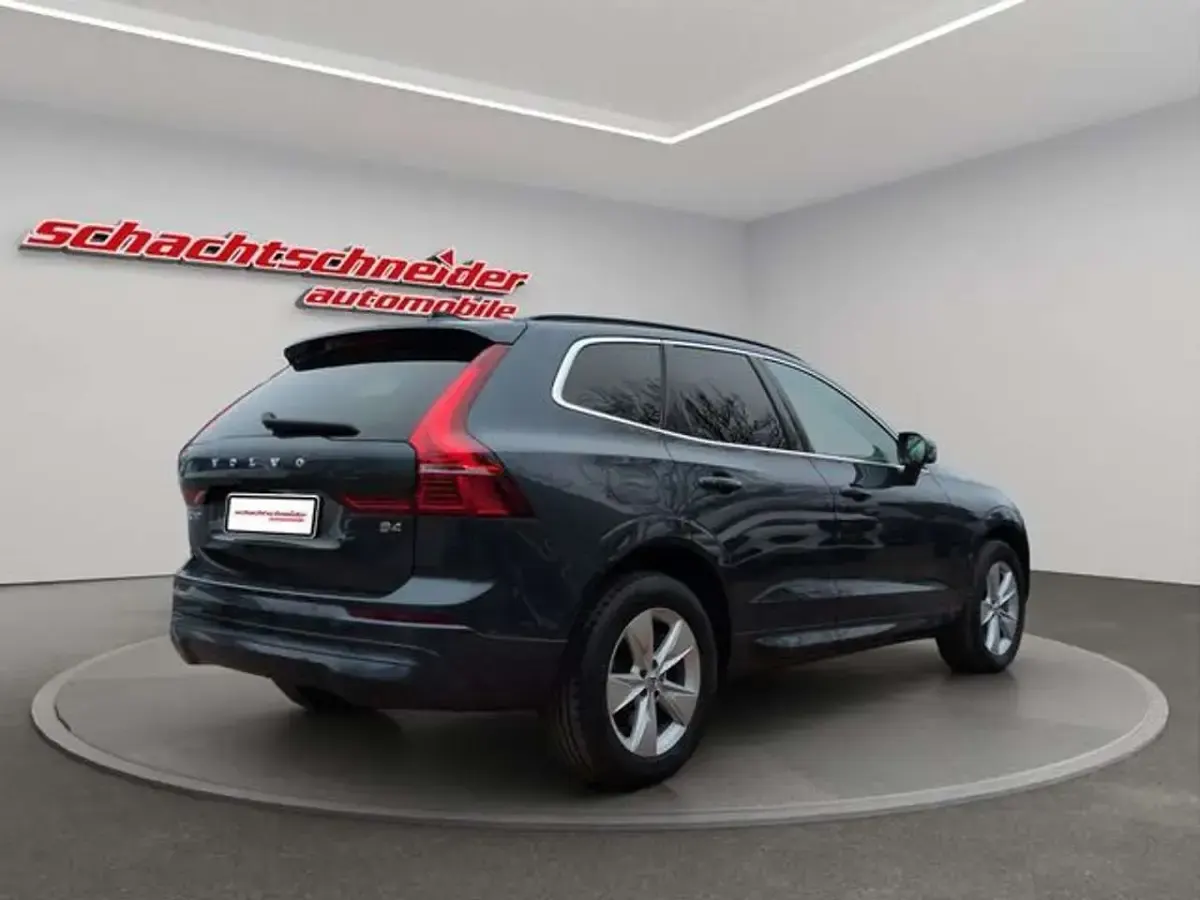 Gebraucht Volvo XC60 Core 197 PS (144 kW) 2023 Blau SUV