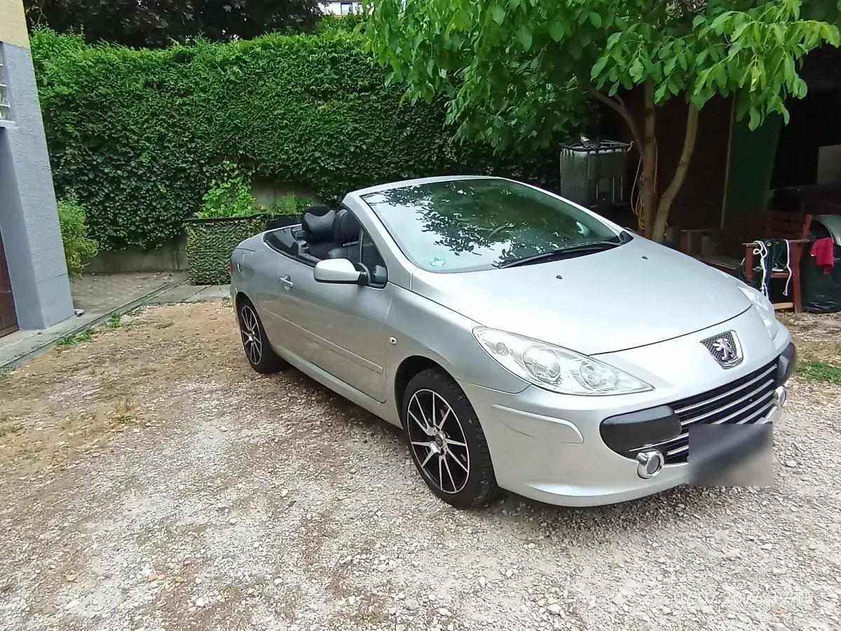 Gebraucht Peugeot 307 CC 140 PS (102 kW) 2006 Silber Cabrio
