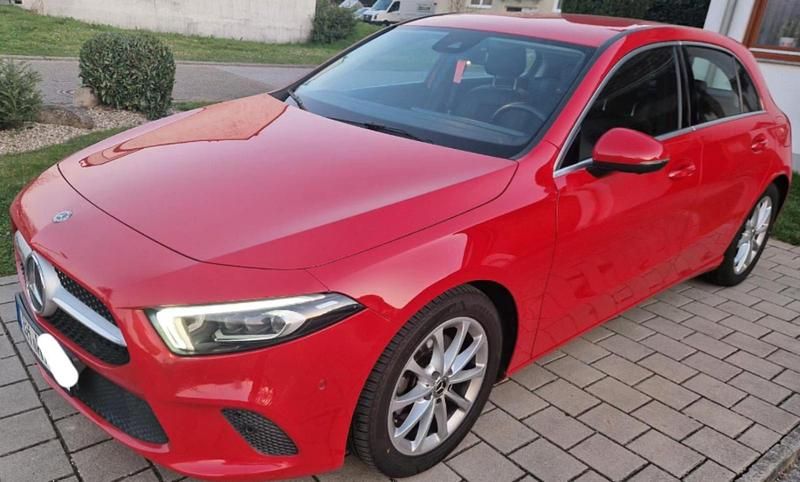 Gebraucht Mercedes A200 150 PS (110 kW) 2019 Rot Kleinwagen