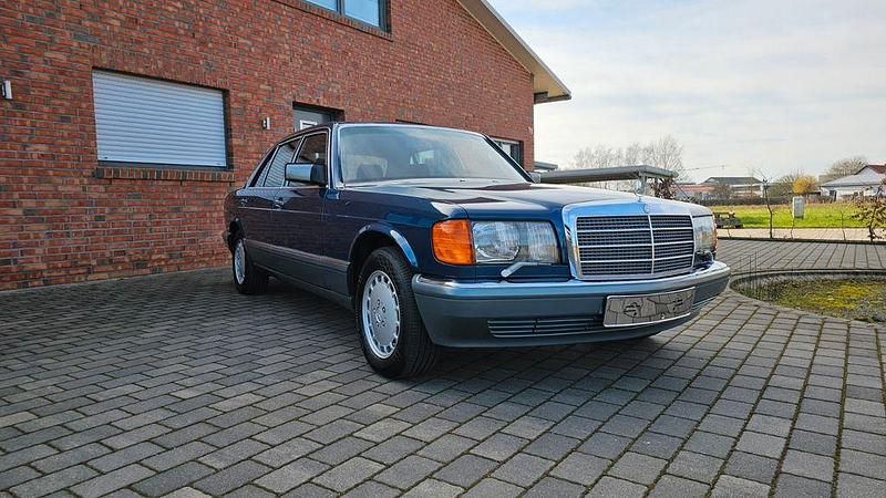 Blau Gebraucht 1988 Mercedes 420 Limousine | 63.000 € - Bild 1/4