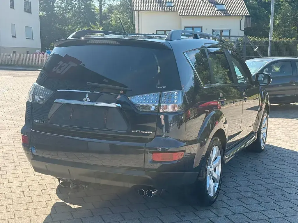 Gebraucht Mitsubishi Outlander Intense 177 PS (130 kW) 2011 Blau SUV