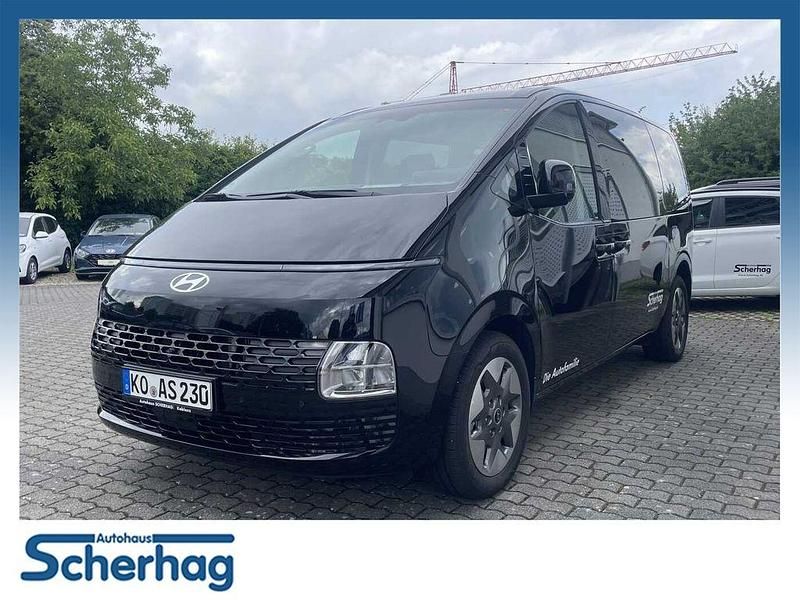Schwarz (abyss black) Gebraucht 2024 Hyundai Staria Van | 48.990 € (Etwas zu teuer) - Bild 1/4