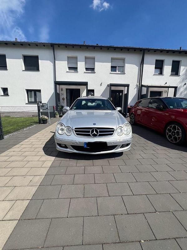 Silber Gebraucht 2005 Mercedes CLK280 Avantgarde Coupé | 5.999 € (Superpreis) - Bild 1/4