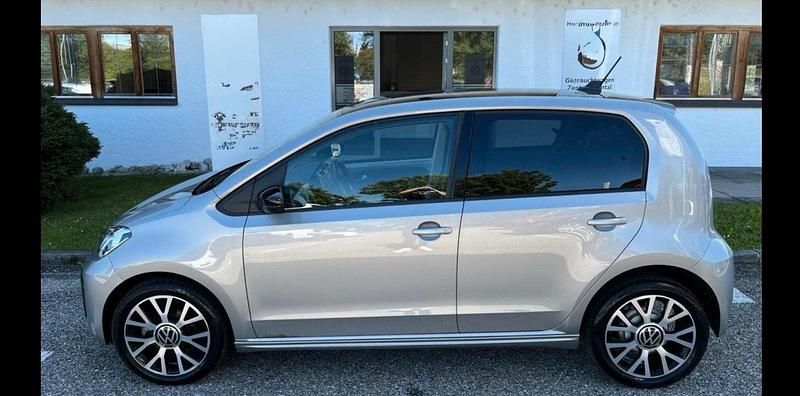 Gebraucht VW e-up! Style 61 kW (83 PS) 2022 Silber Kleinwagen