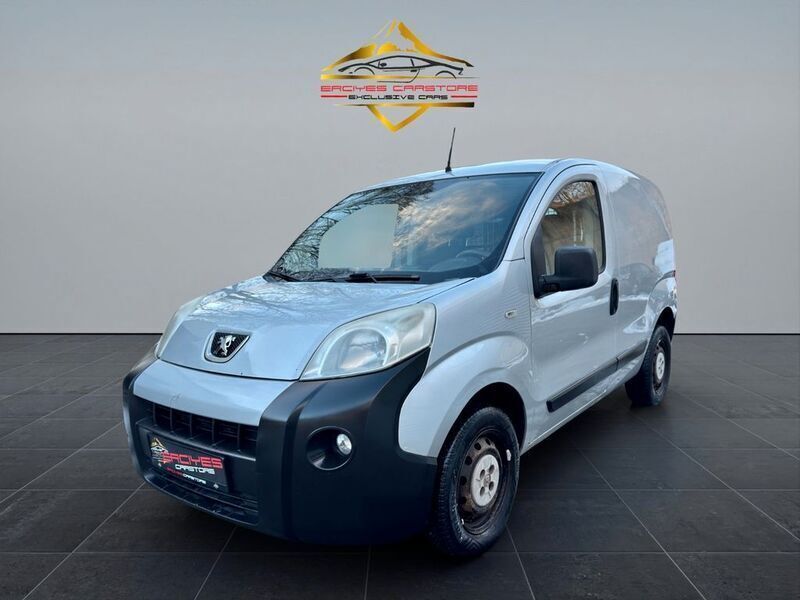Grau Gebraucht 2010 Peugeot Bipper Basis Van / Kleinbus | 3.490 € - Bild 1/4