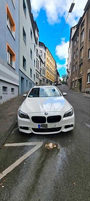 Weiß Gebraucht 2011 BMW 535 M Performance Kombi | 25.000 € - Bild 1/4