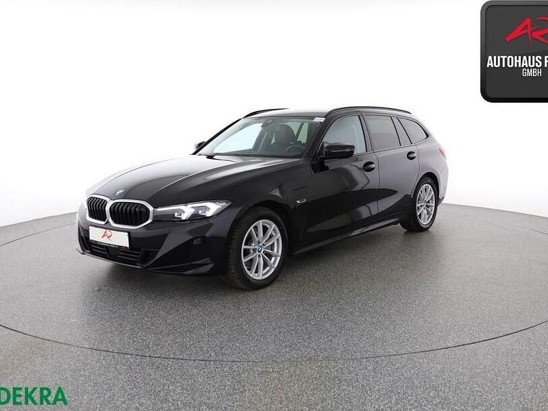 Gebraucht BMW 320e Shadowline 204 PS (150 kW) 2022 Schwarz ii Kombi
