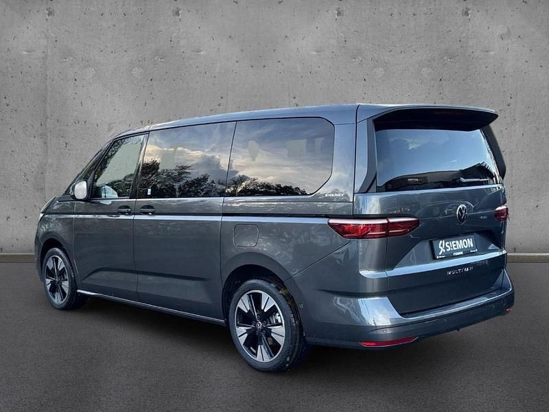 Neu VW Multivan R 150 PS (110 kW) 2025 Grau Van