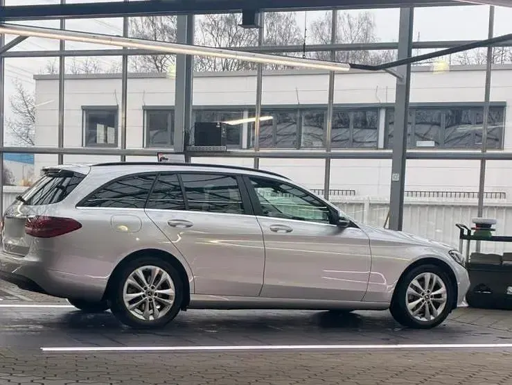 Gebraucht Mercedes C200 150 PS (110 kW) 2018 Silber Kombi