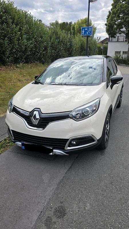 Beige Gebraucht 2015 Renault Captur SUV | 10.500 € (Fairer Preis) - Bild 1/4