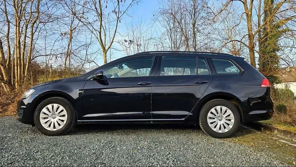 Gebraucht VW Golf VII Trendline 110 PS (80 kW) 2016 Kombi